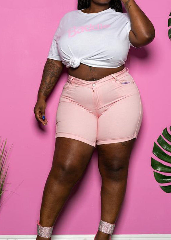 Curvy Kia Shorts